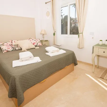 Gardens G A6 شقة